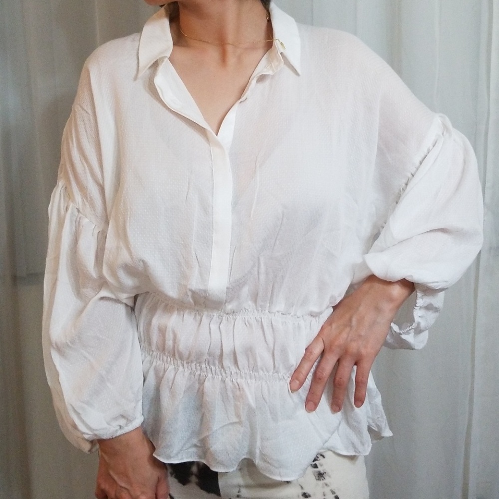 Womens 3/4 sleeve w/buttom